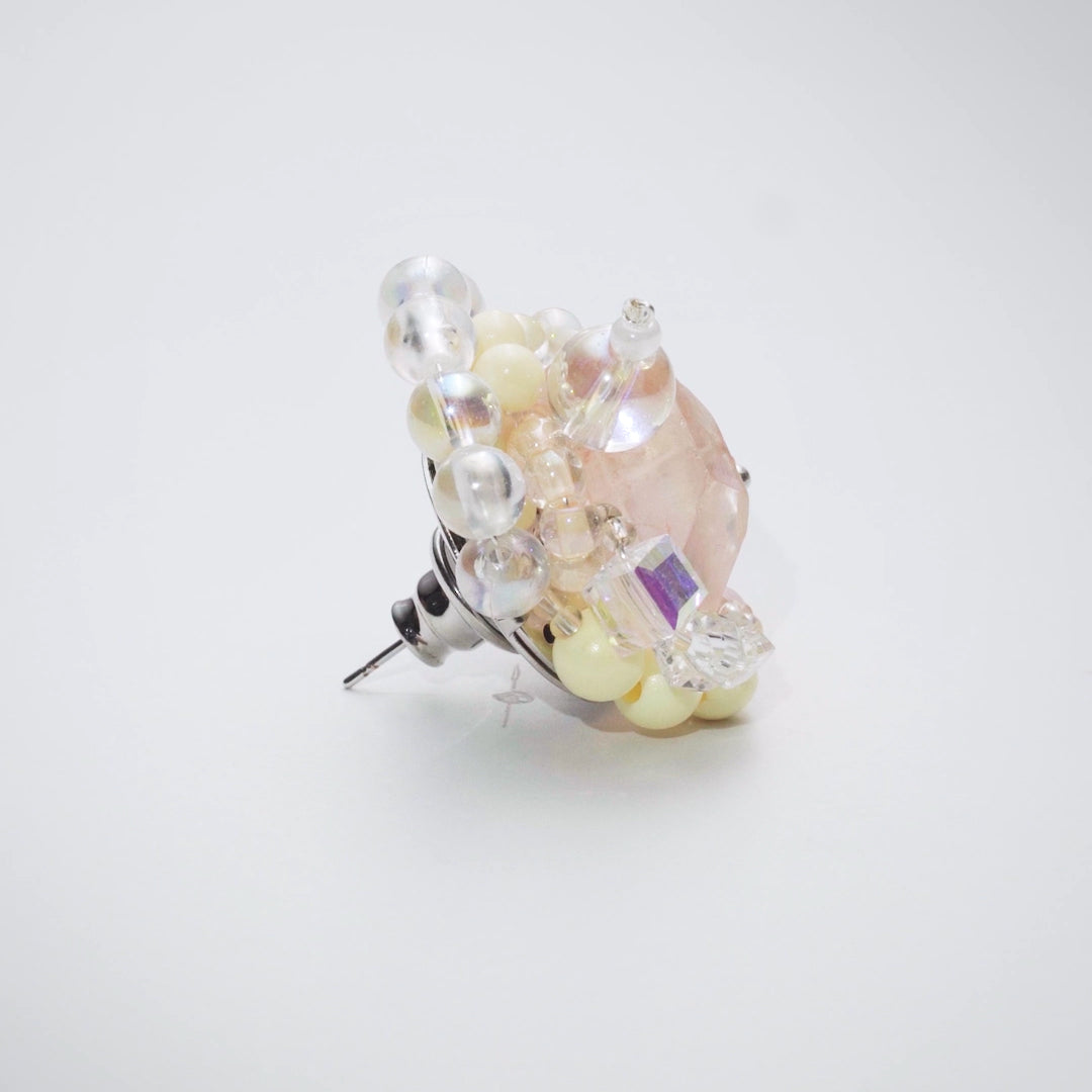 Dreamland Fantasy Imagination Ear Studs MJ101