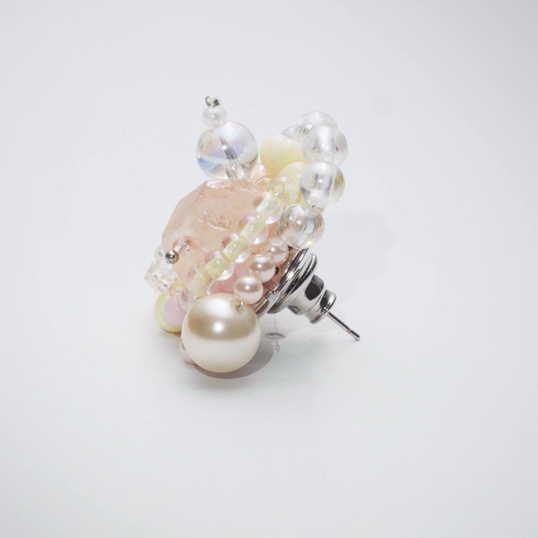 Dreamland Fantasy Imagination Ear Studs MJ101